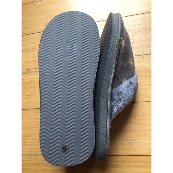 Bobbie Brooks Sz S Fuzzy Foil Star Slippers NEW NWOT - Picture 5 of 5